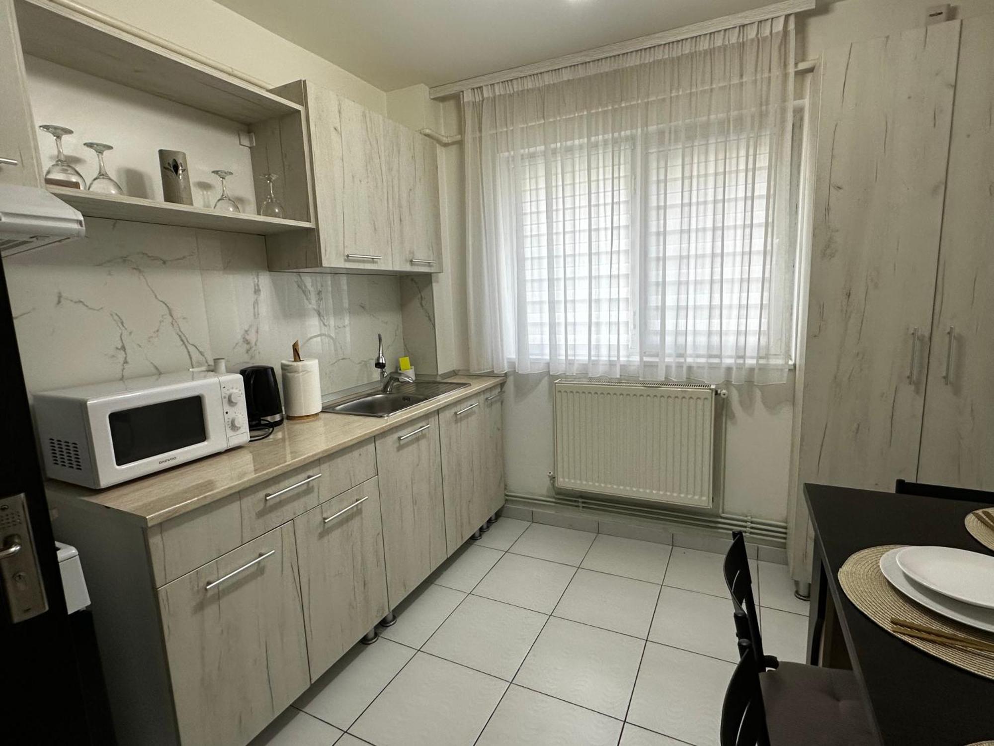 Comfort Apartment Targoviste Eksteriør bilde